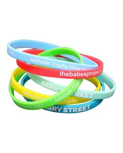 Custom printed wristbands made from silicone with a thin width design and exterior branding from Custom Lanyards Canada, Ontario.